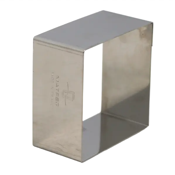 4 nonnettes carrées en inox 5,6 cm