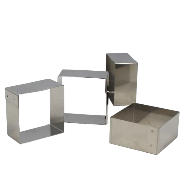 4 nonnettes carrées en inox 5,6 cm