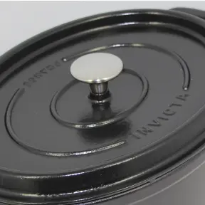 Cocotte en fonte ovale noire Invicta - 3