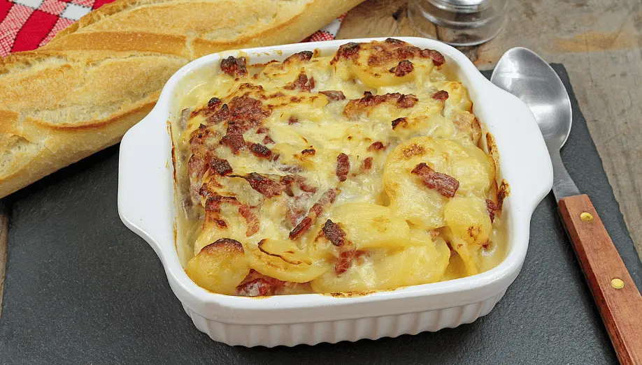 Tartiflette savoyarde traditionnelle